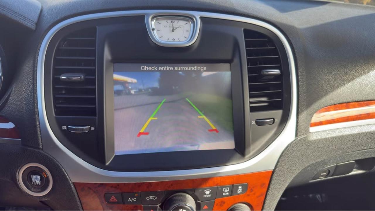 2013 Chrysler 300 Touring  Photo