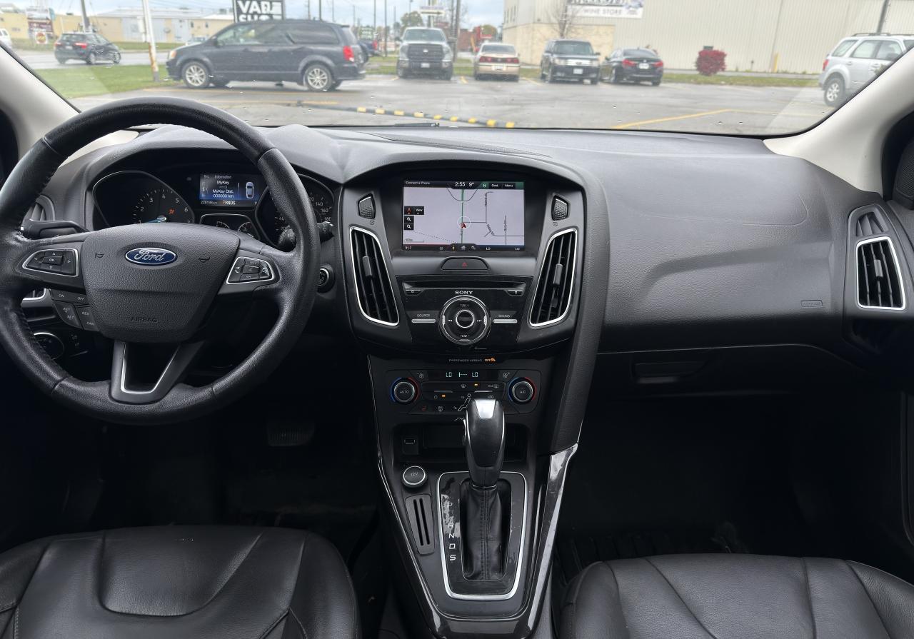 2015 Ford Focus Titanium Photo