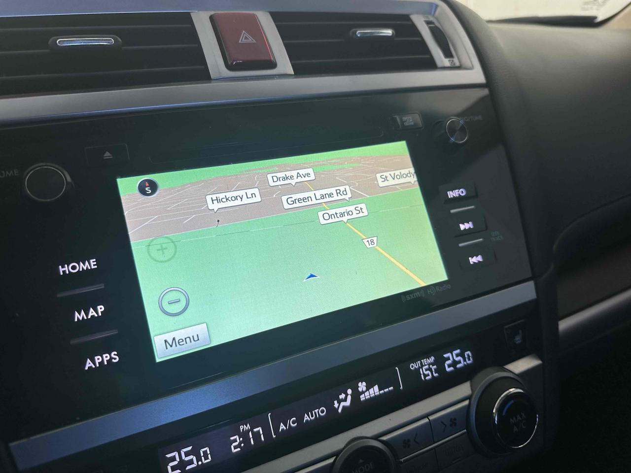 2016 Subaru Legacy LIMITED Photo4