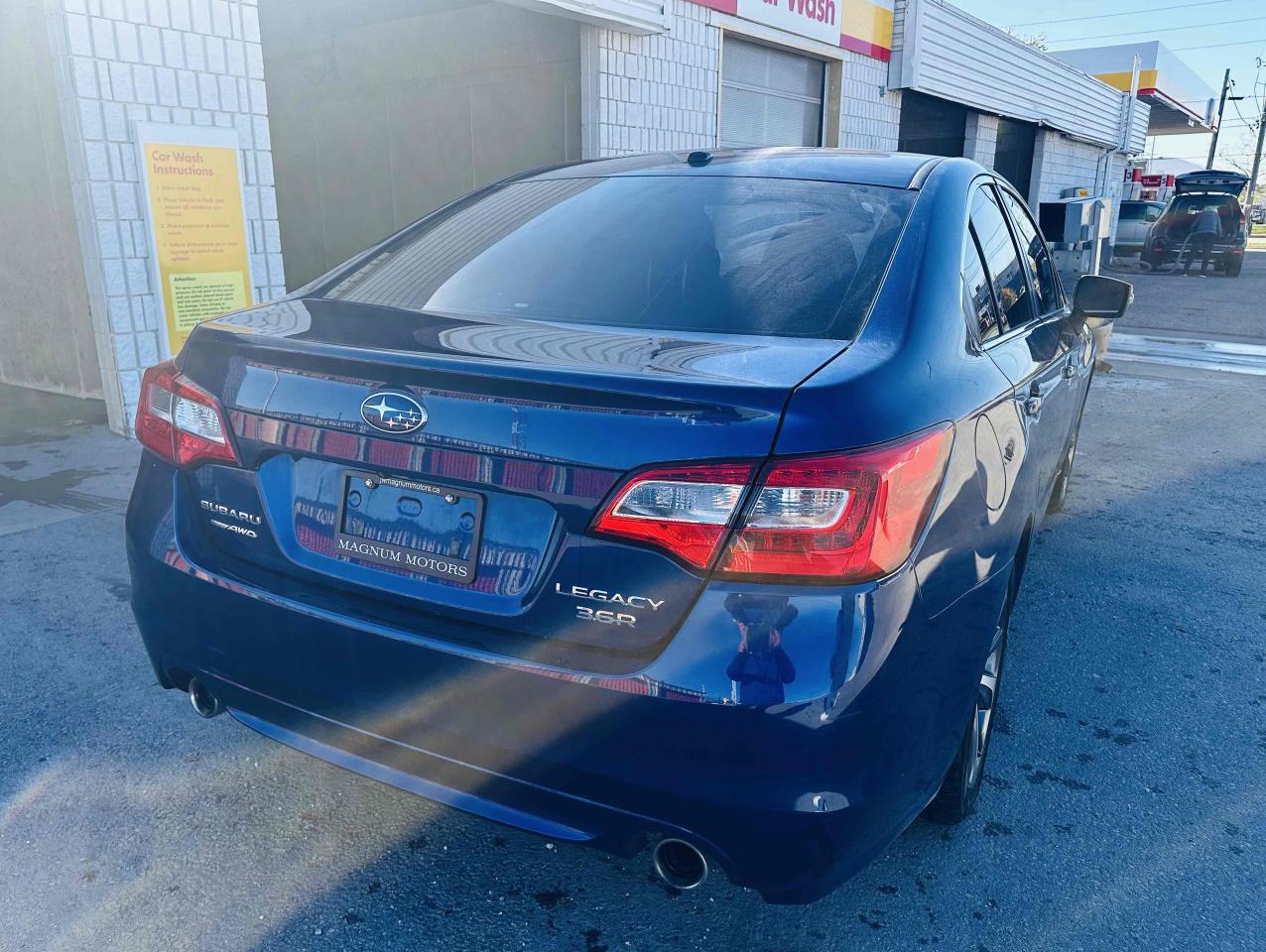 2016 Subaru Legacy LIMITED Photo