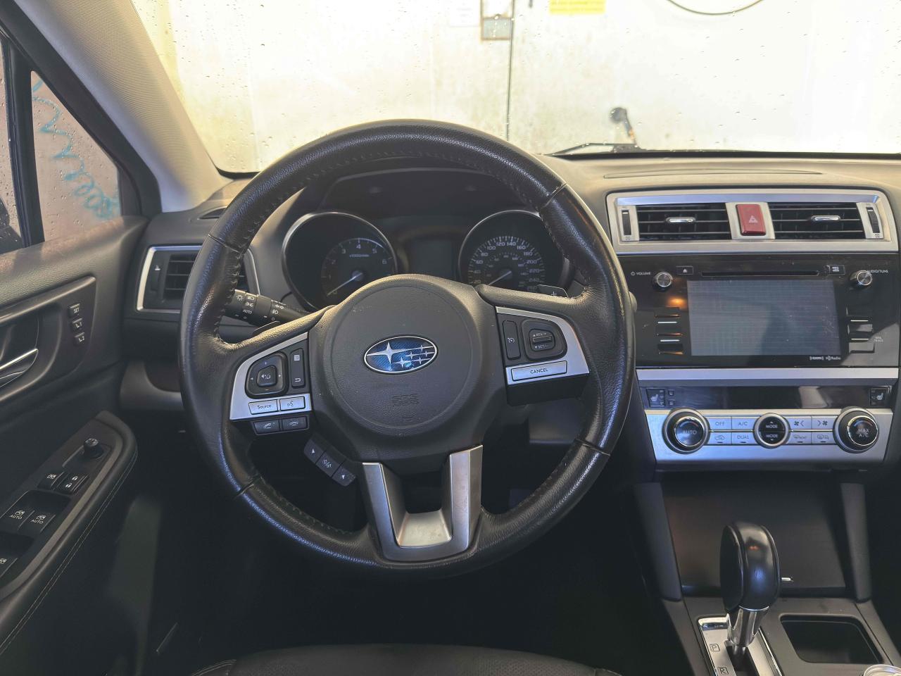 2016 Subaru Legacy LIMITED Photo