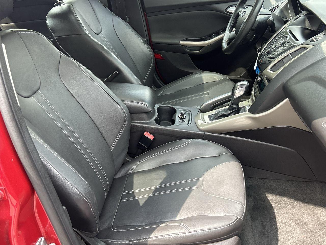 2012 Ford Focus SEL Photo