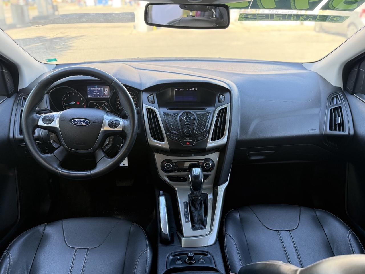 2012 Ford Focus SEL - 2.0L FWD     - GOOD ON GAS!! Photo