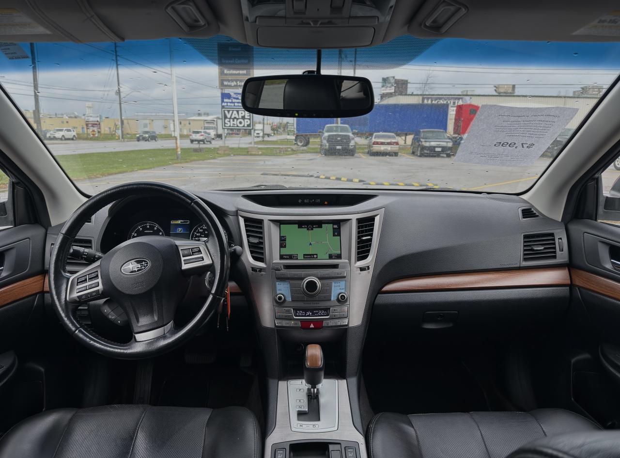 2013 Subaru Outback LIMITED Photo4