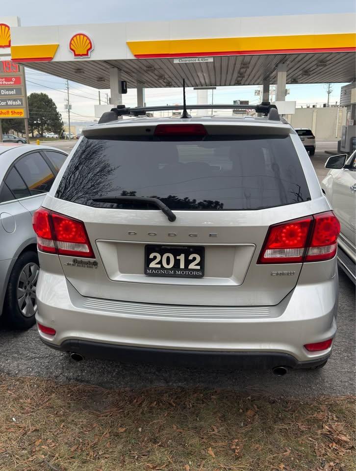 2012 Dodge Journey SXT Photo2