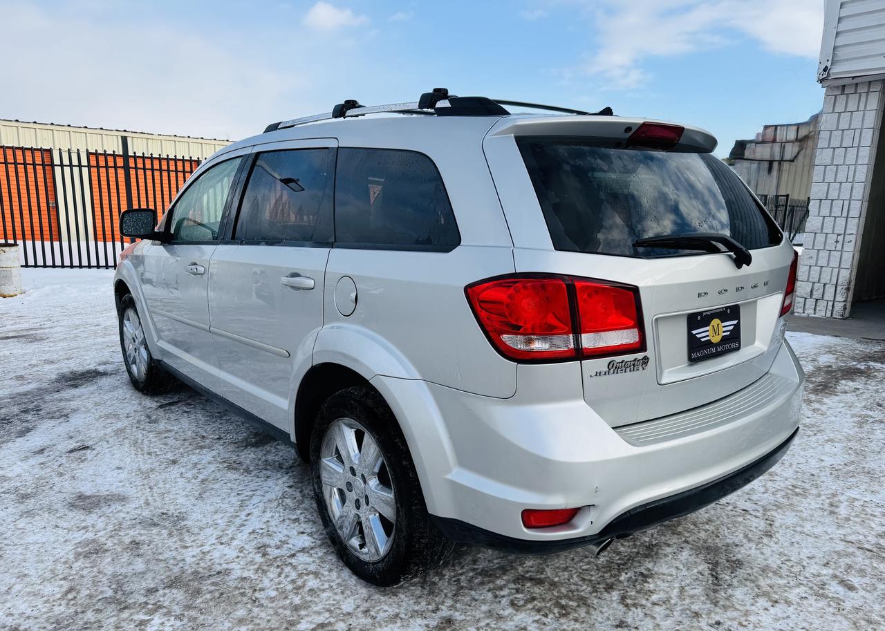 2012 Dodge Journey SXT Photo