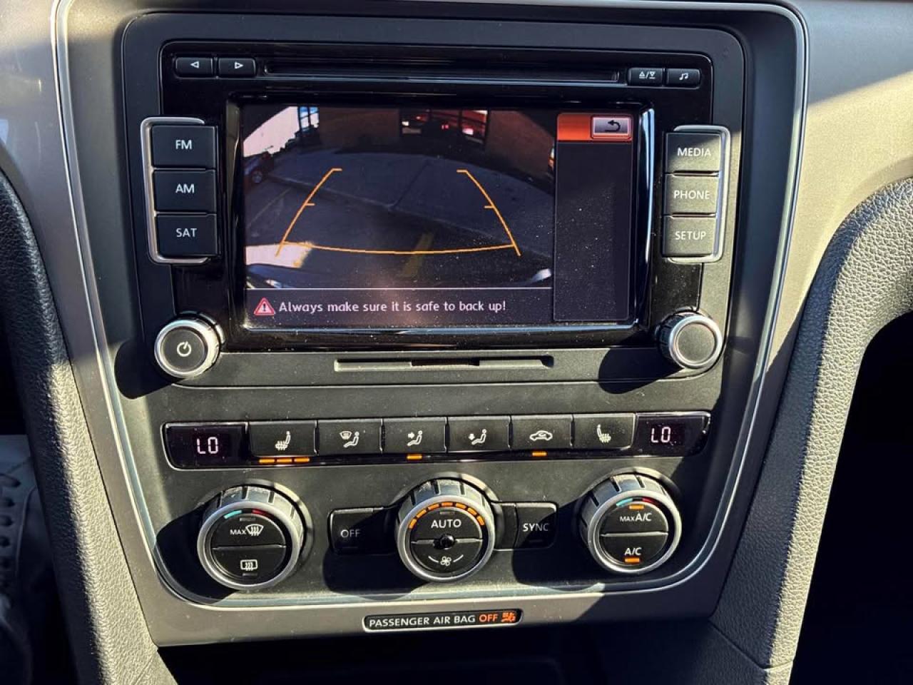 2015 Volkswagen Passat S Photo