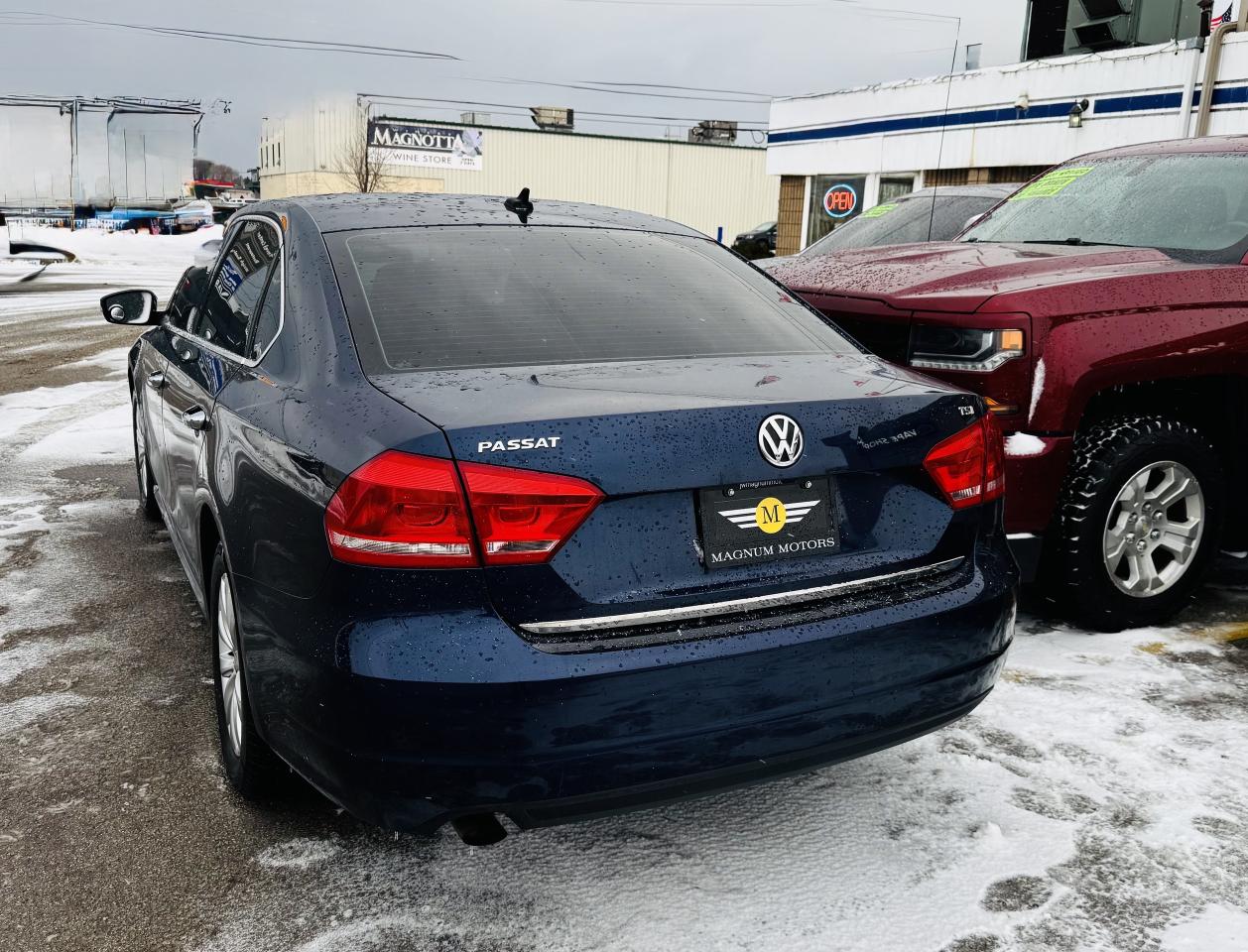 2015 Volkswagen Passat S Photo