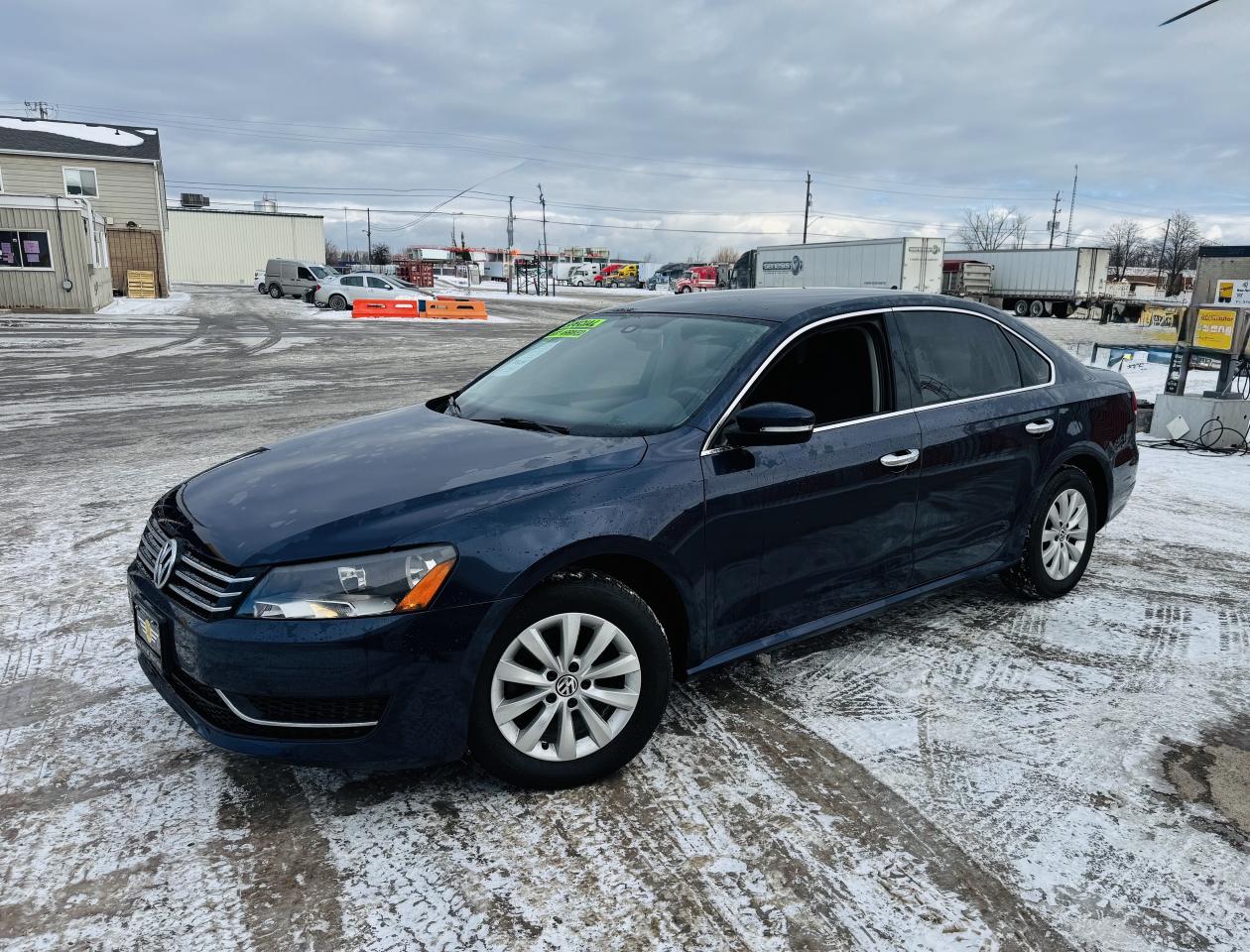 2015 Volkswagen Passat S Photo