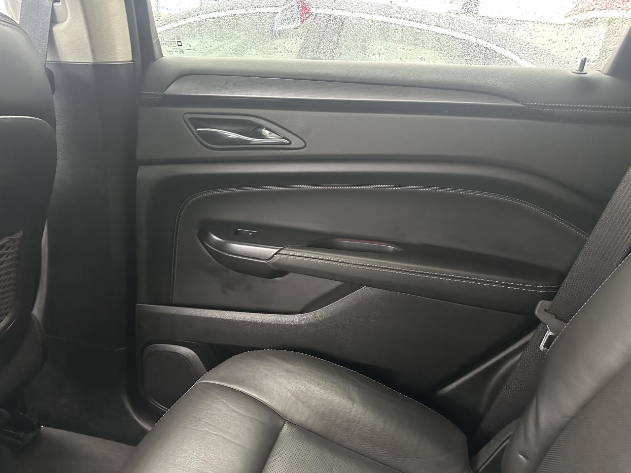 2013 Cadillac SRX LEATHER Photo