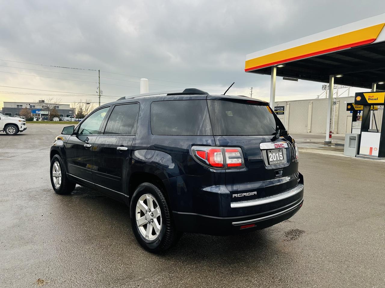 2015 GMC Acadia SLE1 Photo