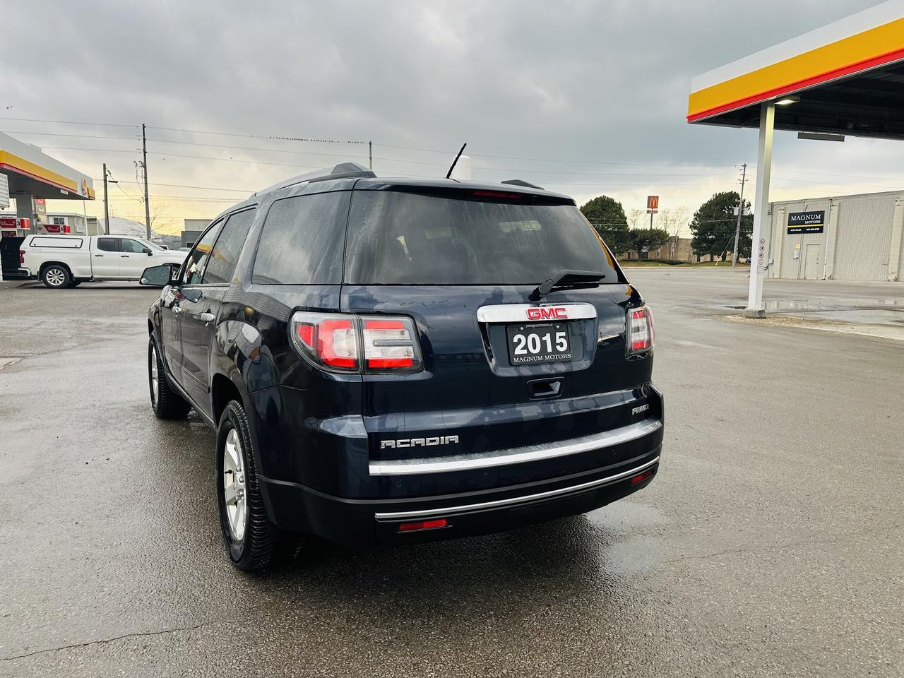 2015 GMC Acadia SLE1 Photo