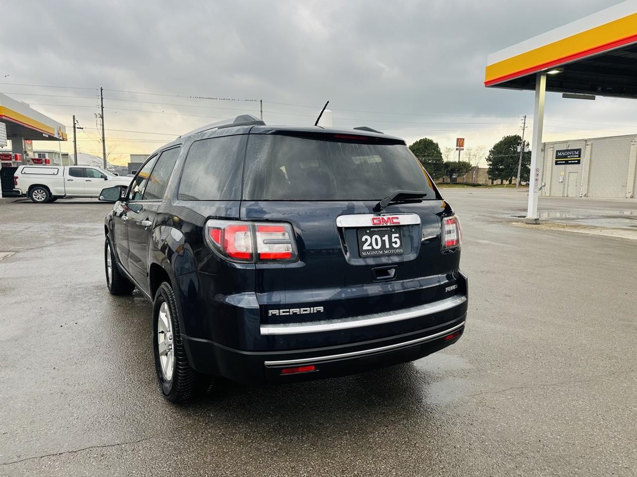 2015 GMC Acadia SLE1 Photo