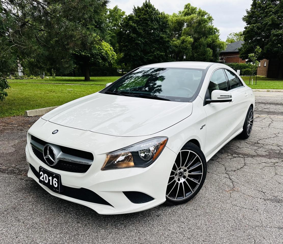 2016 Mercedes-Benz CLA250 4MATIC Photo0