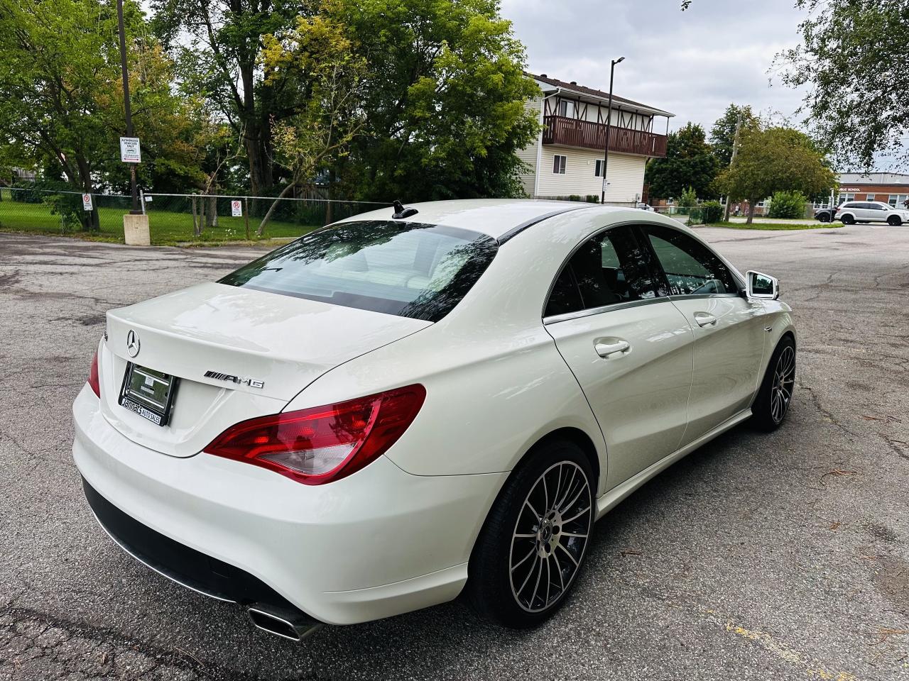2016 Mercedes-Benz CLA250 4MATIC Photo3