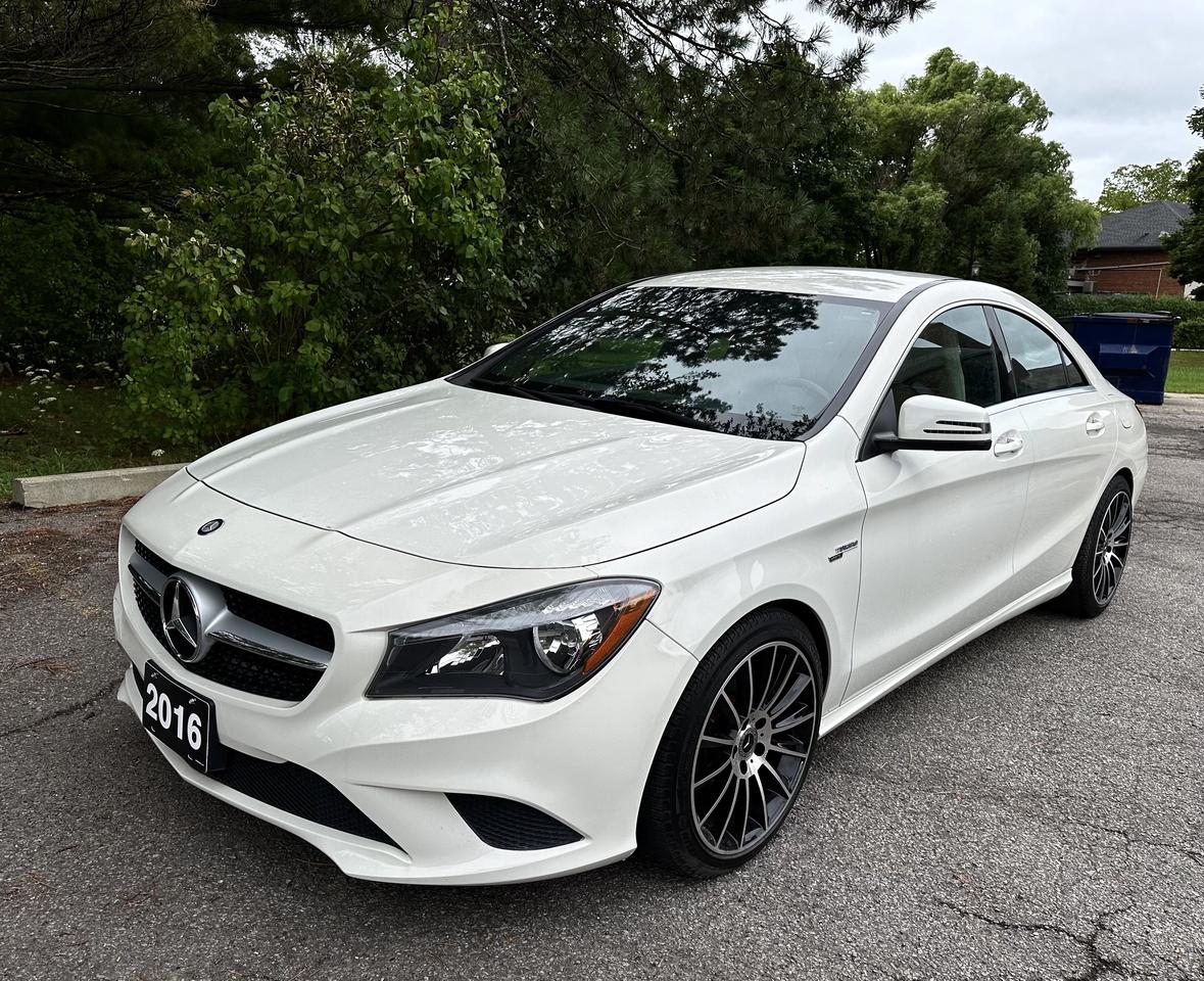 2016 Mercedes-Benz CLA250 4MATIC Photo