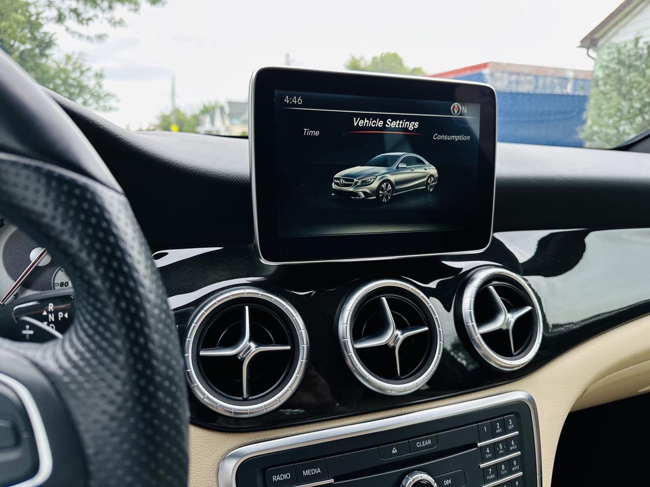 2016 Mercedes-Benz CLA250 4MATIC Photo