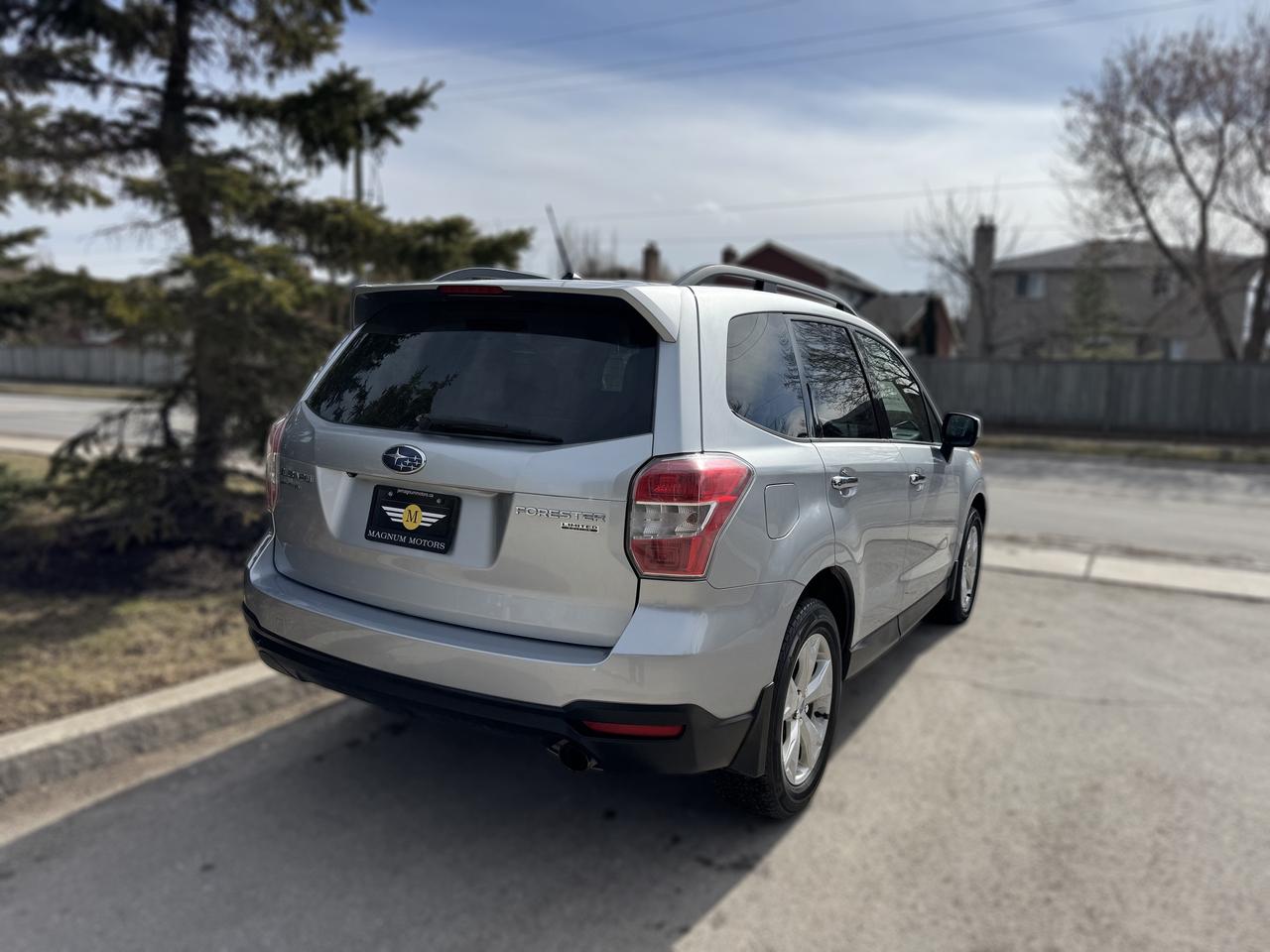 2015 Subaru Forester Limited Photo