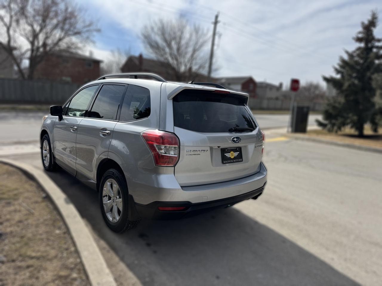 2015 Subaru Forester Limited - NO ACCIDENTS - ONE OWNER Photo