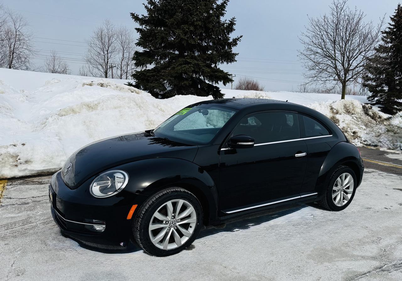 2013 Volkswagen Beetle  Photo