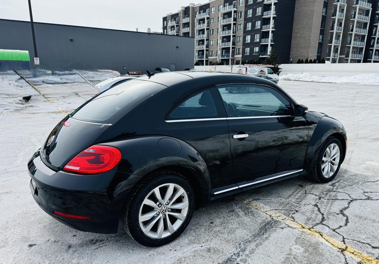 2013 Volkswagen Beetle  Photo