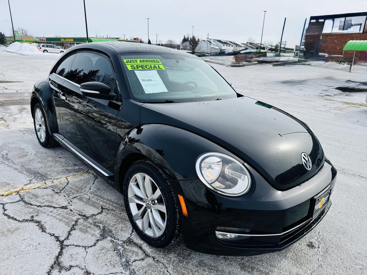 2013 Volkswagen Beetle  Photo