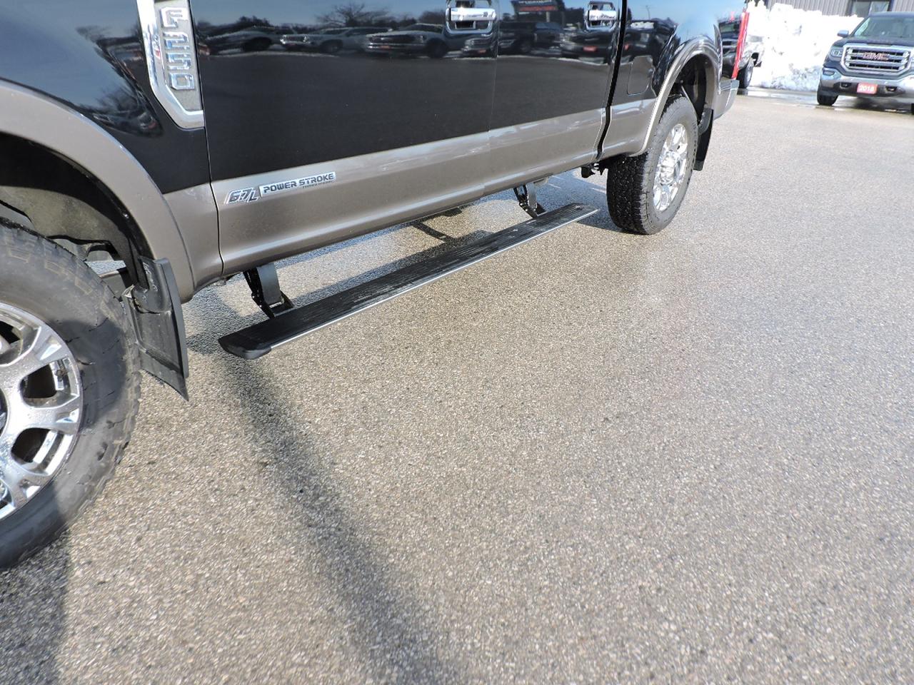 2022 Ford SUPER DUTY F-250 SRW LARIAT Diesel 4X4 Leather New Tires 114000 KM Photo