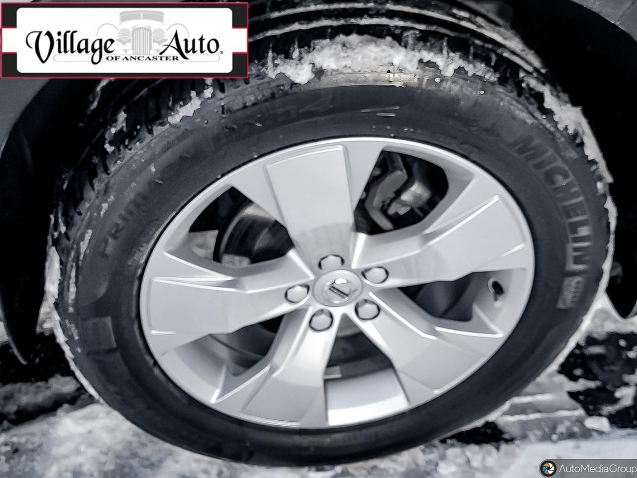 2019 Volvo XC40 T5 AWD Momentum - Photo #8