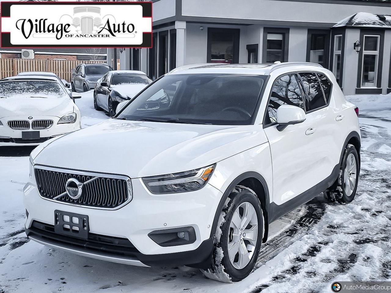 2019 Volvo XC40 T5 AWD Momentum - Photo #2
