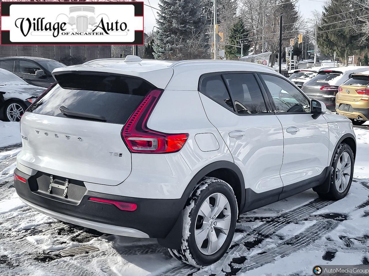 2019 Volvo XC40 T5 AWD Momentum - Photo #6