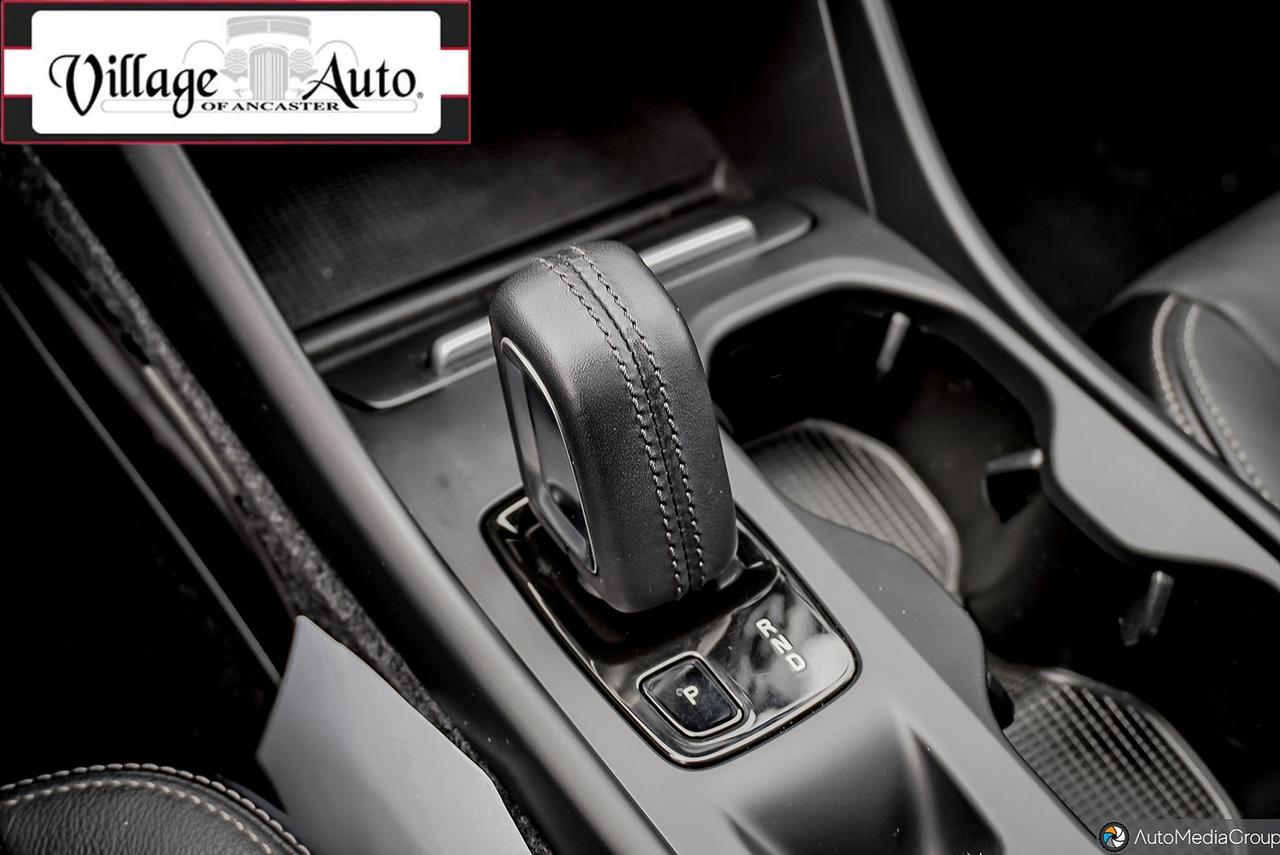 2019 Volvo XC40 T5 AWD Momentum - Photo #22