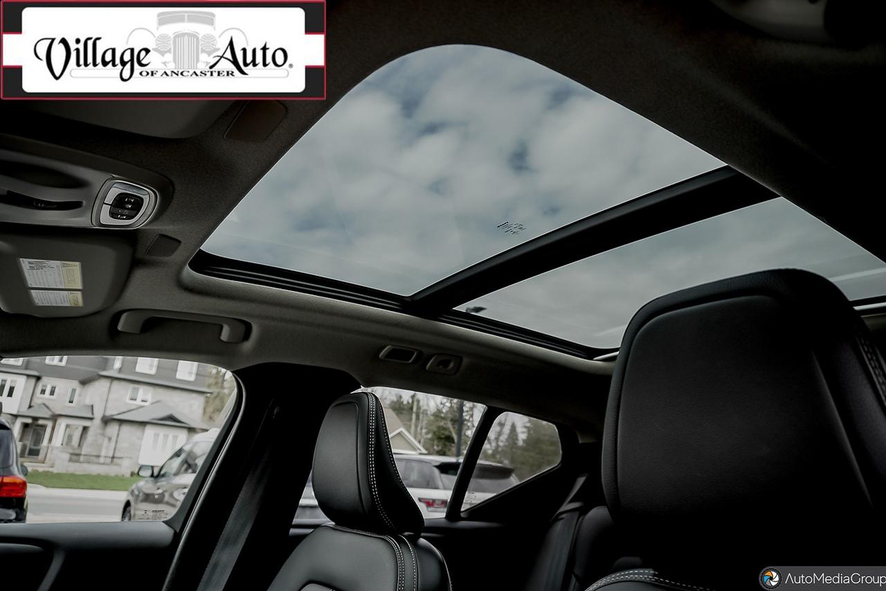 2019 Volvo XC40 T5 AWD Momentum - Photo #12
