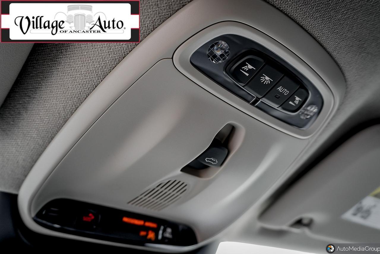 2019 Volvo XC40 T5 AWD Momentum - Photo #28