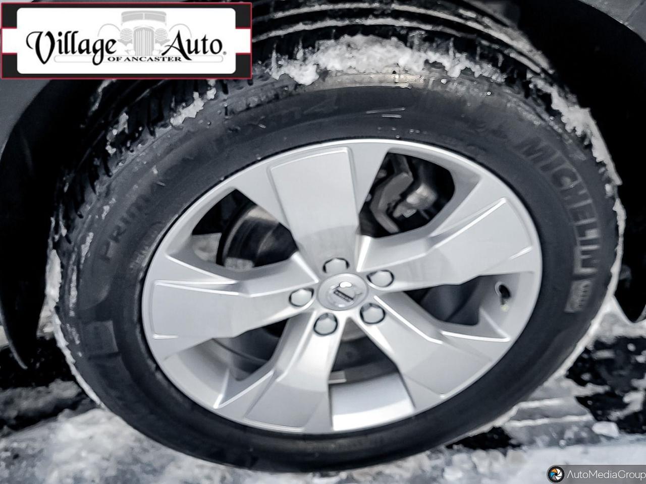 2019 Volvo XC40 T5 AWD Momentum