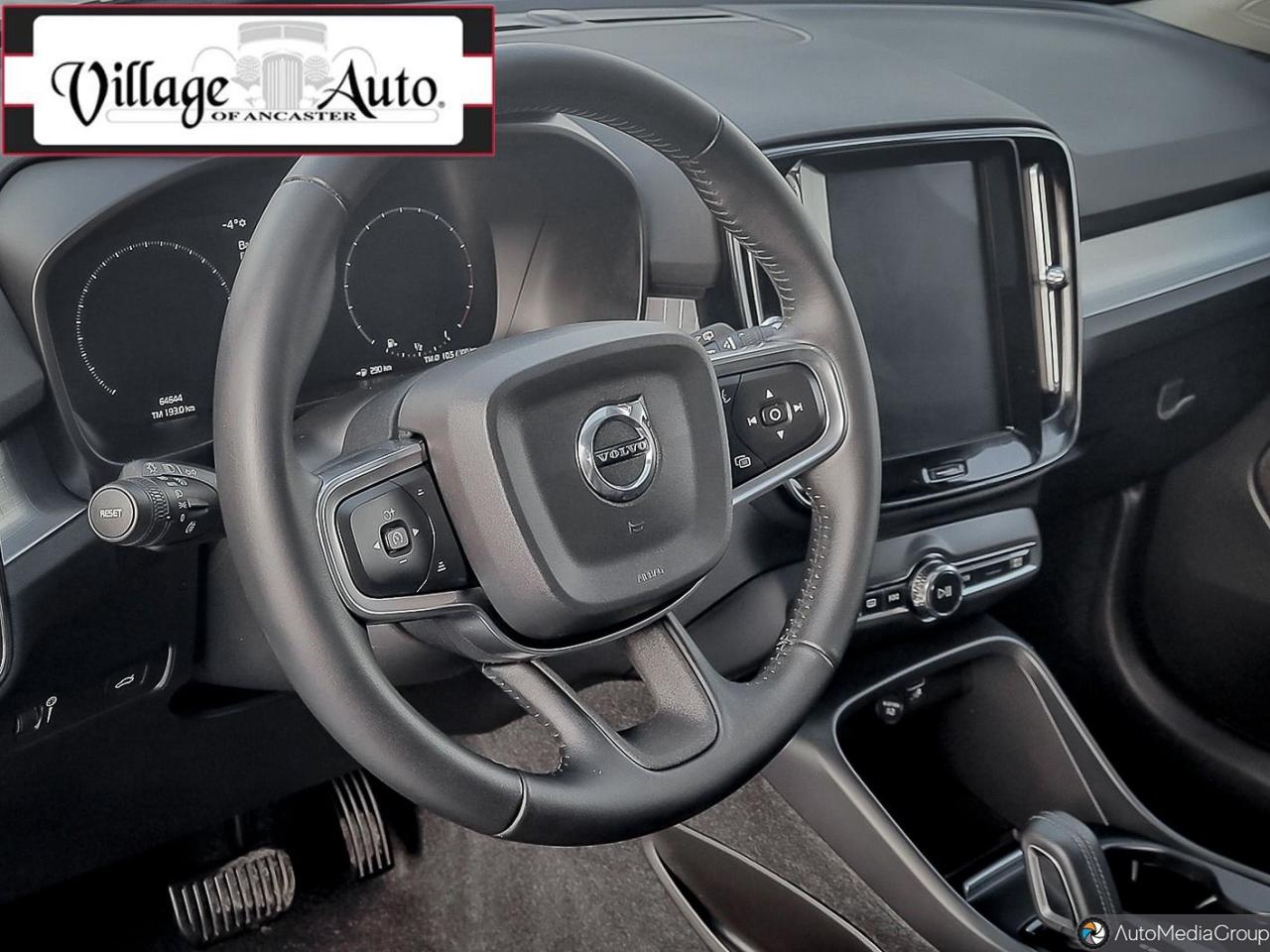 2019 Volvo XC40 T5 AWD Momentum