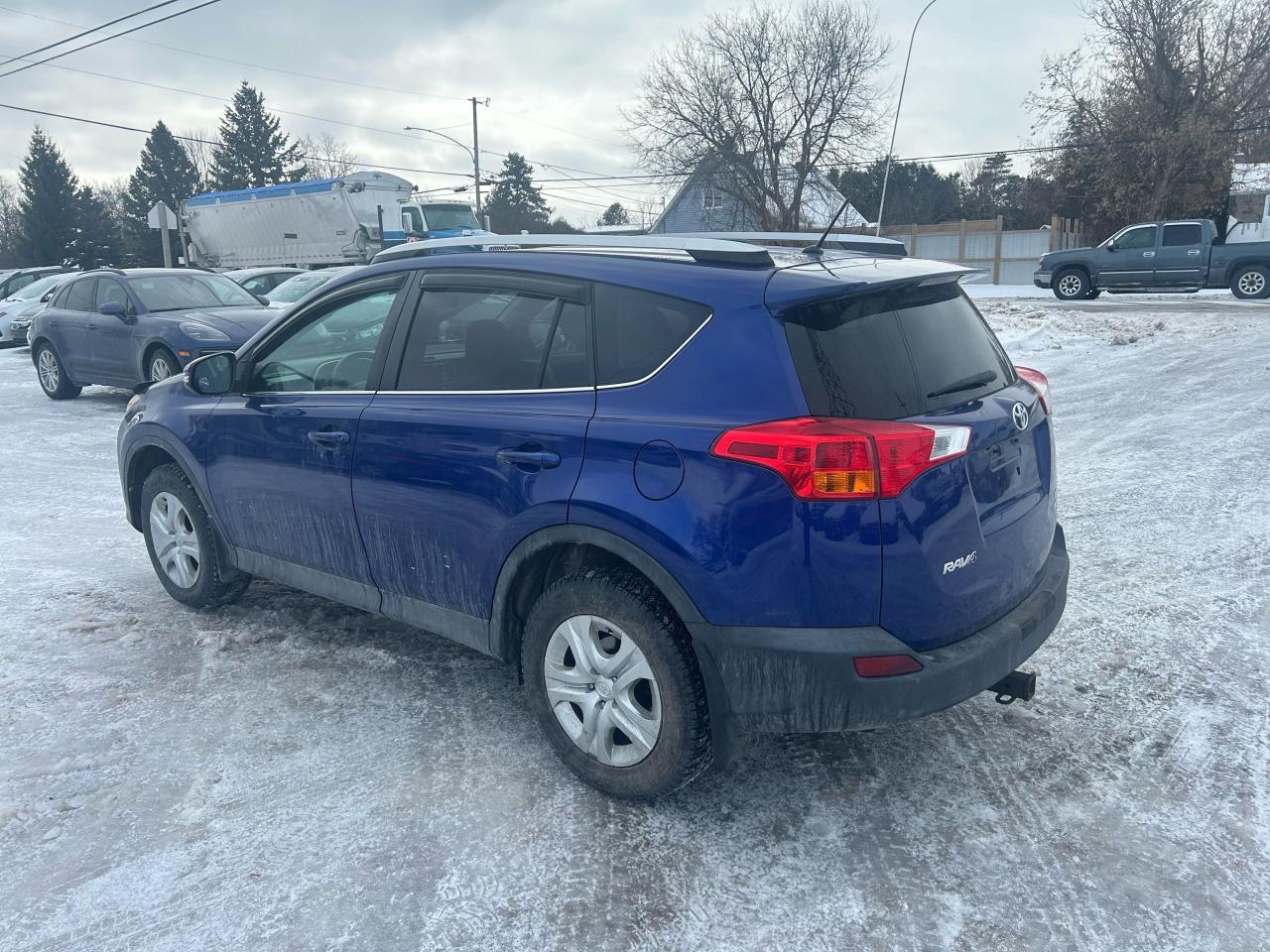 2015 Toyota RAV4 LE Photo