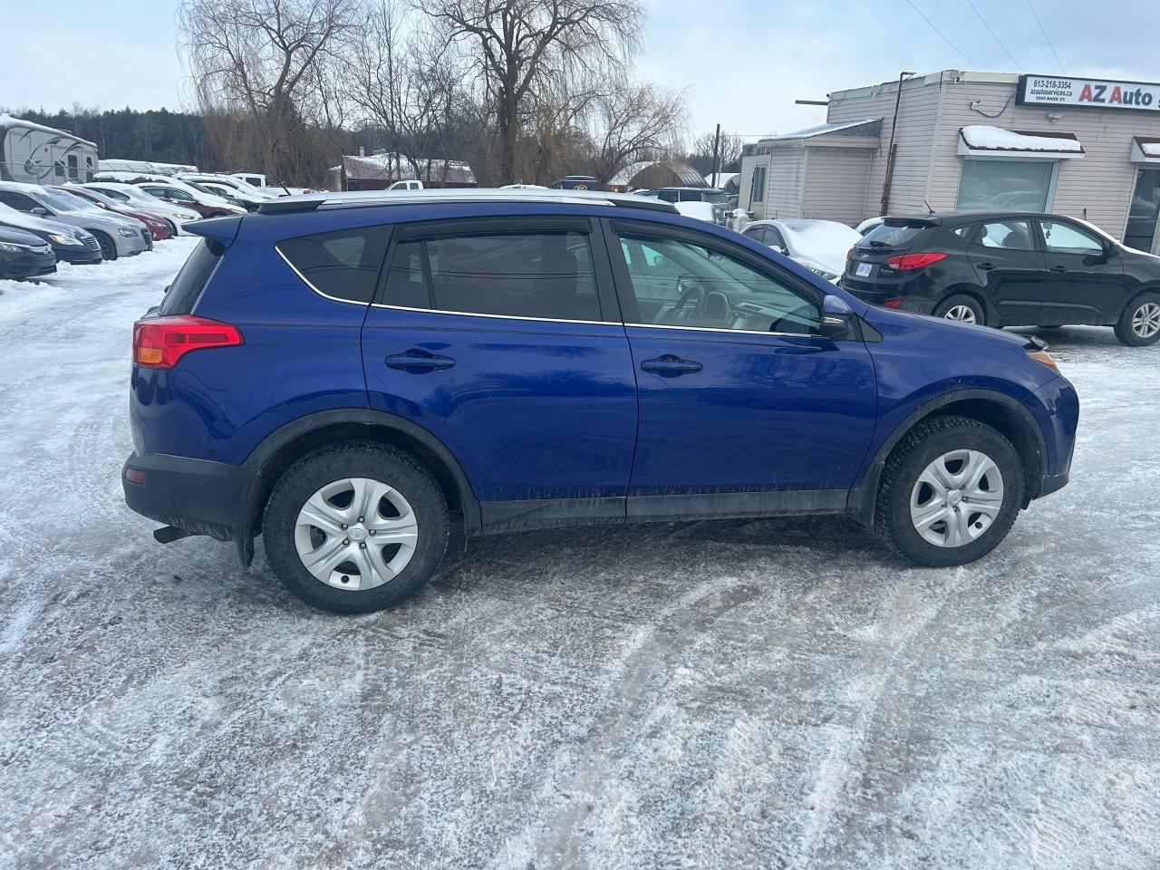 2015 Toyota RAV4 LE Photo