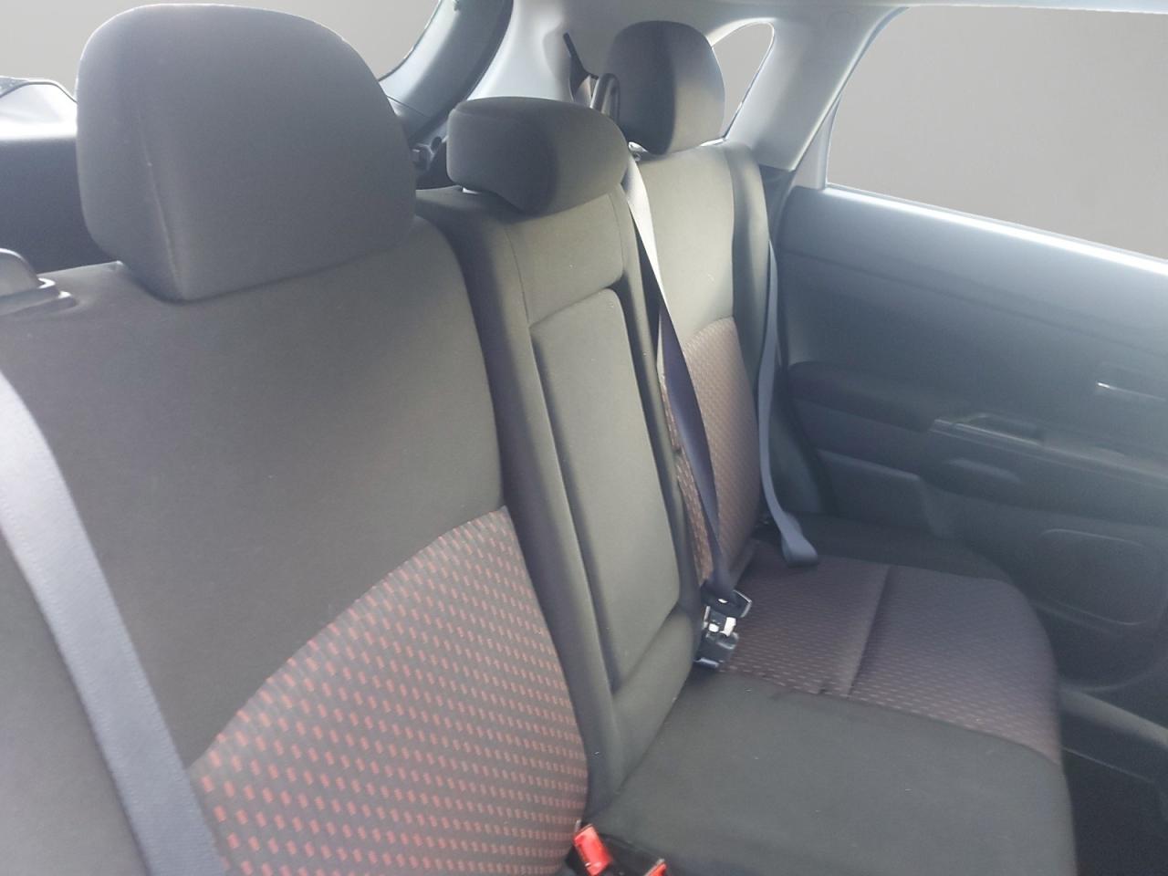 2018 Mitsubishi RVR SE Photo