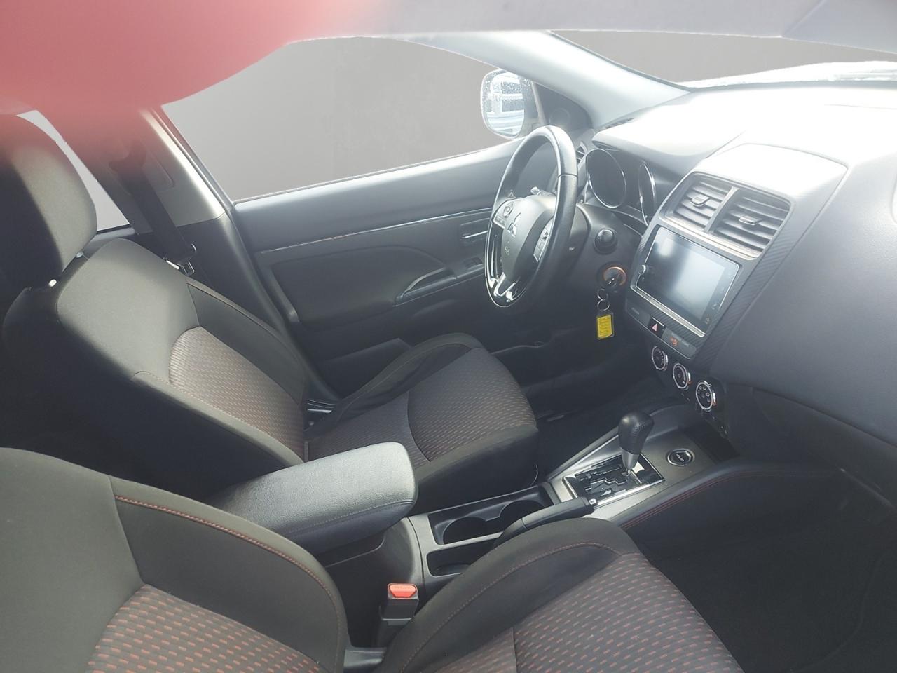 2018 Mitsubishi RVR SE Photo