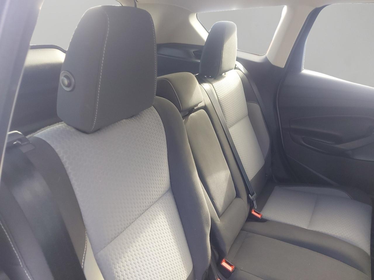 2019 Ford Escape SE Photo