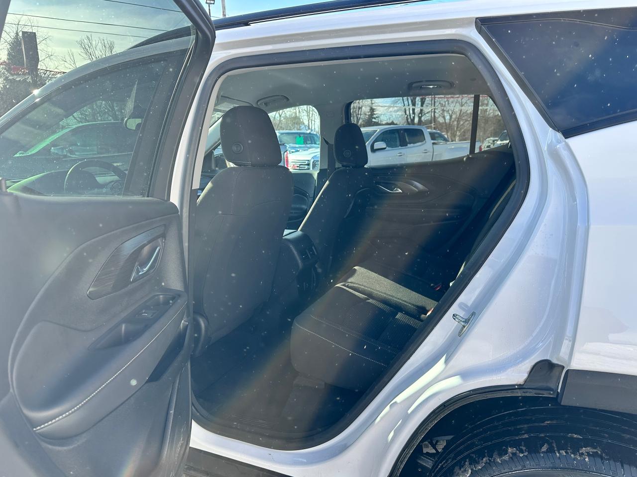 2023 GMC Terrain SLE AWD Elevation HTD-Cloth RemStart PowerGate XM Photo