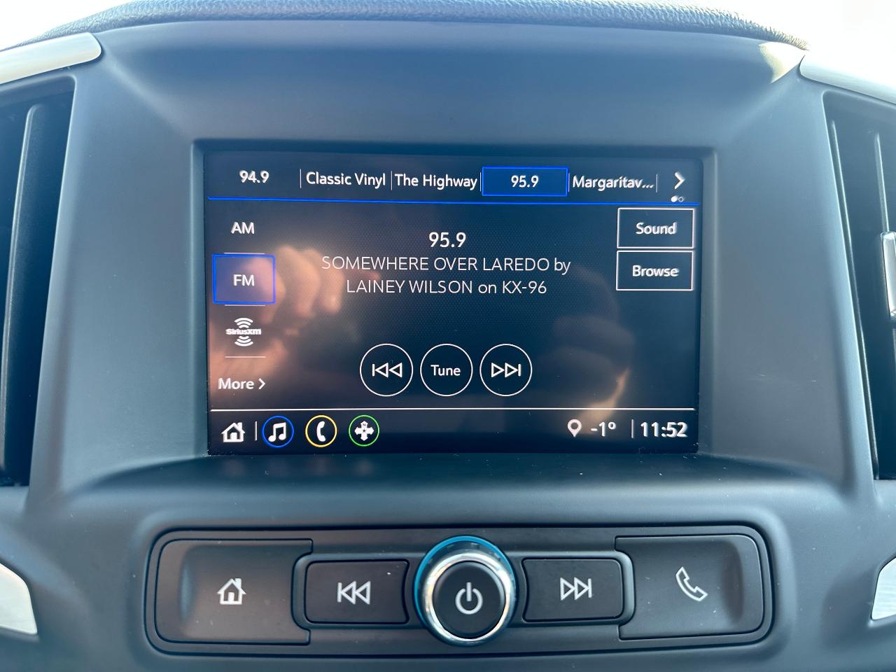 2023 GMC Terrain SLE AWD Elevation HTD-Cloth RemStart PowerGate XM Photo