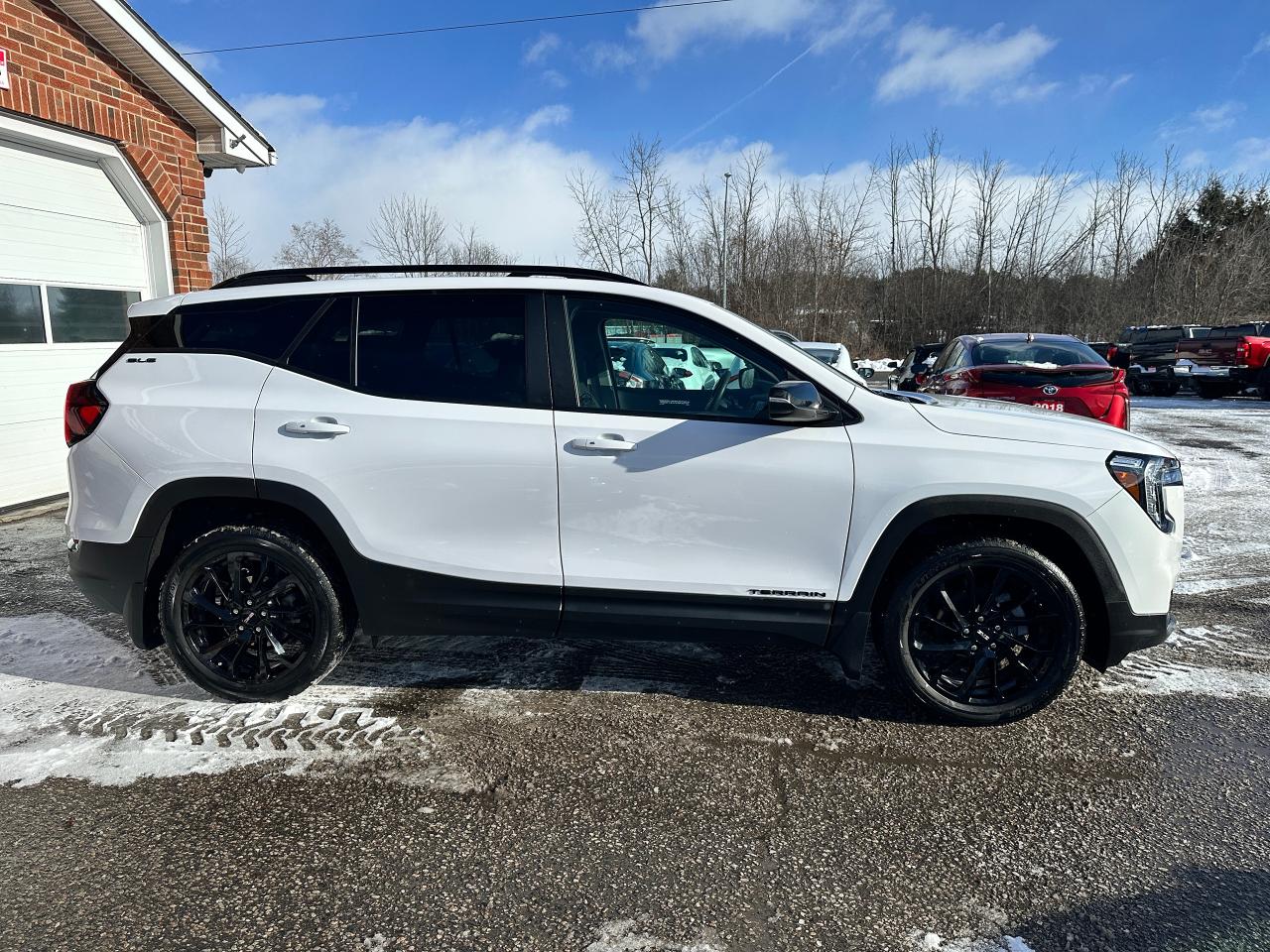 2023 GMC Terrain SLE AWD Elevation HTD-Cloth RemStart PowerGate XM Photo