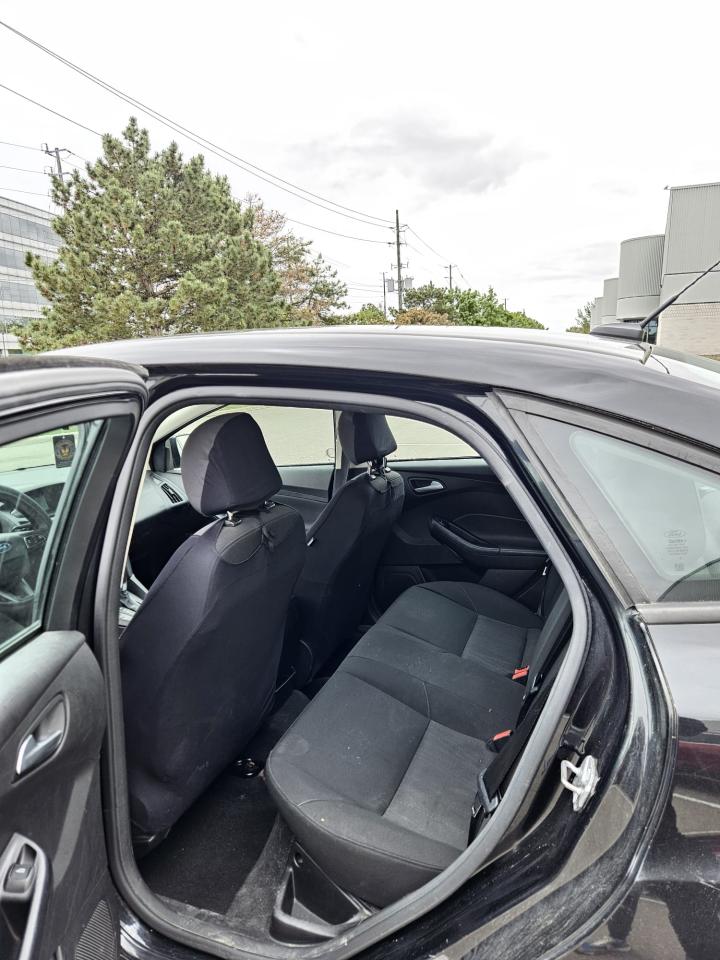 2015 Ford Focus 4DR SDN SE Photo