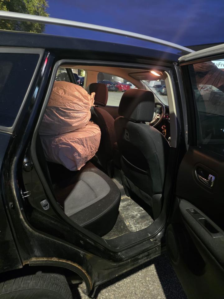 2012 Nissan Rogue FWD 4dr SV Photo