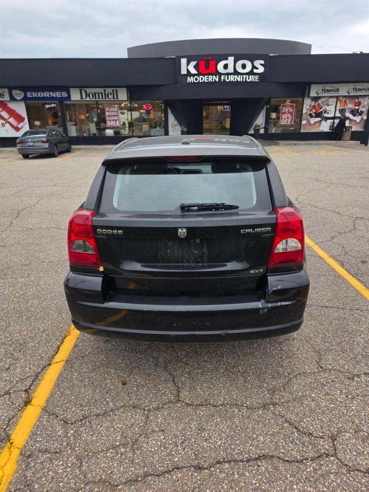 2010 Dodge Caliber SXT Photo