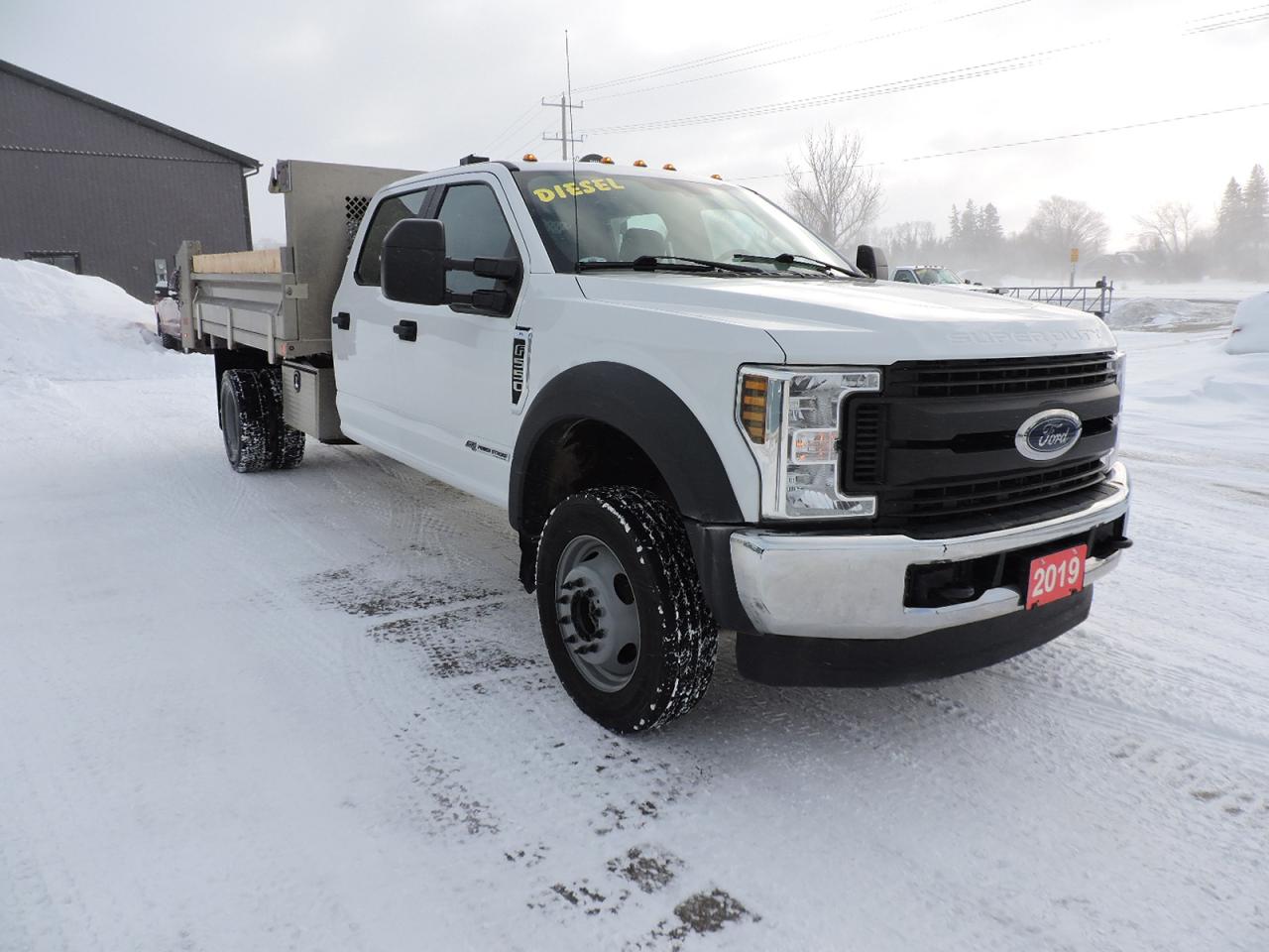 2019 Ford SUPER DUTY F-550 DRW XL 6.7L Diesel 4X4 New Brakes Only 128000 KMS
