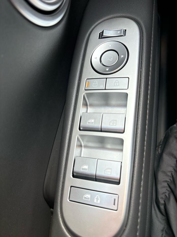 2026 Hyundai PALISADE LUXURY HEV 7 7 PASSENGERS Photo