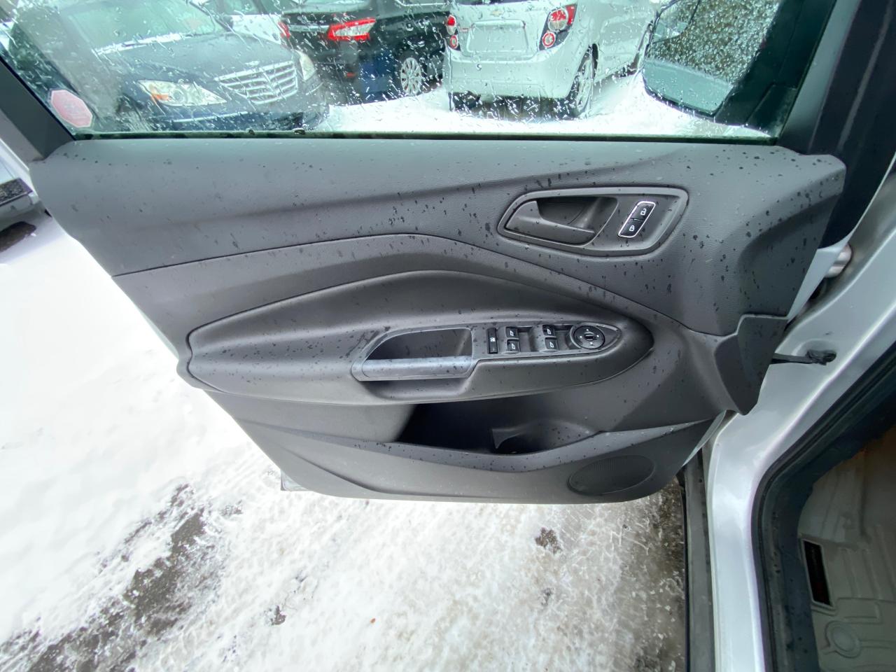 2013 Ford Escape S - Photo #18