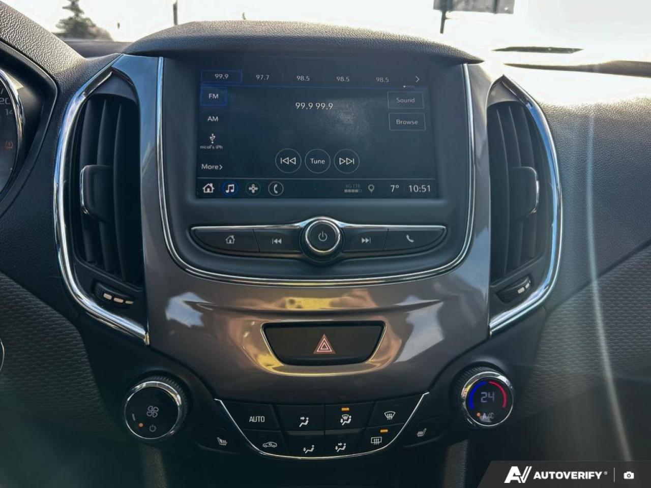 2019 Chevrolet Cruze LT / NO ACCIDENTS / HTD SEATS / BLUETOOTH / CRUISE Photo